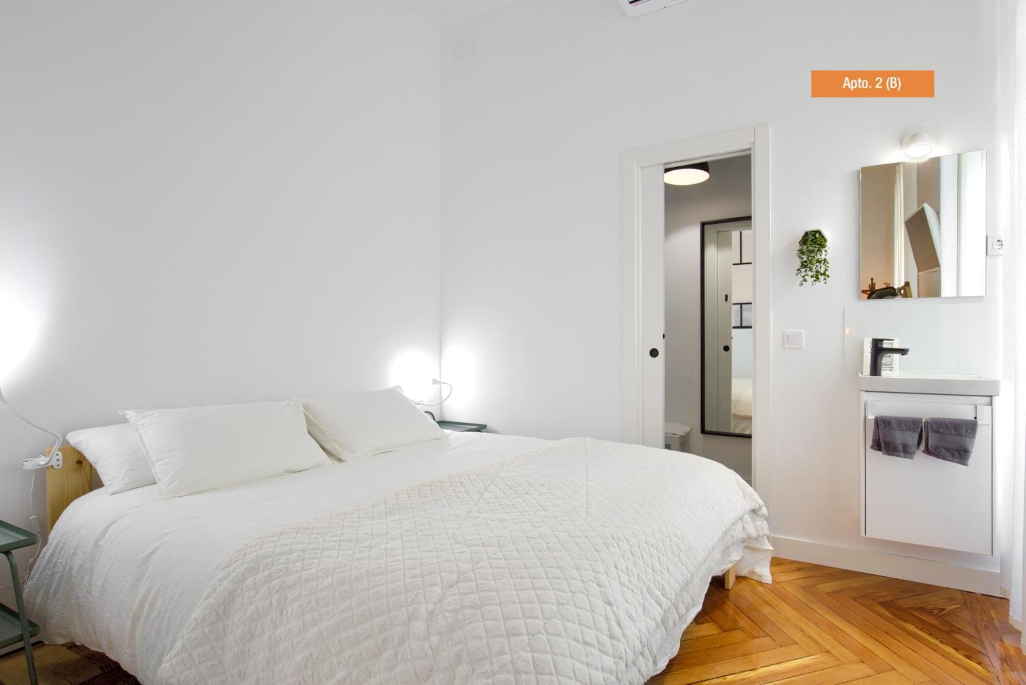 Mezzanine Orange — Photos 1